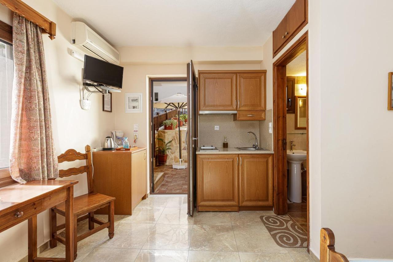 Pension Lucy Panormos  Экстерьер фото