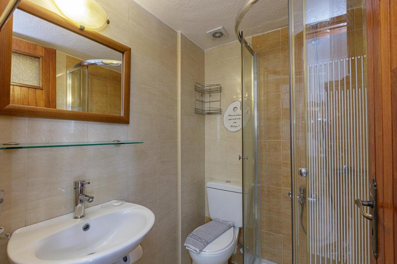 Pension Lucy Panormos  Экстерьер фото