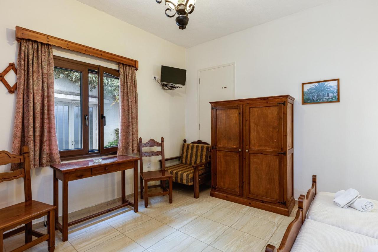Pension Lucy Panormos  Экстерьер фото
